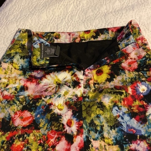 Chelsea and Theodore mini skirt size 4 fully lined two pockets flowers colours - Picture 5 of 11